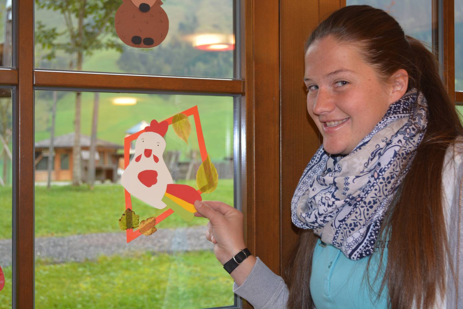 Basteln mit Conny: Fensterbild Gusti Drache Symbolfoto