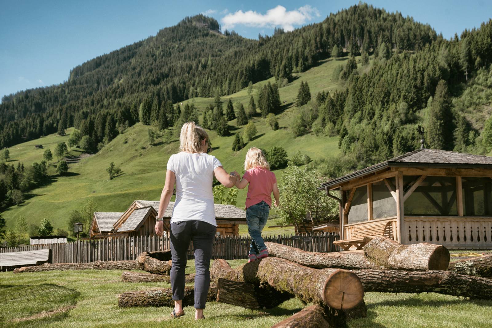 Unser  Naturspielplatz ist eröffnet! Symbolfoto