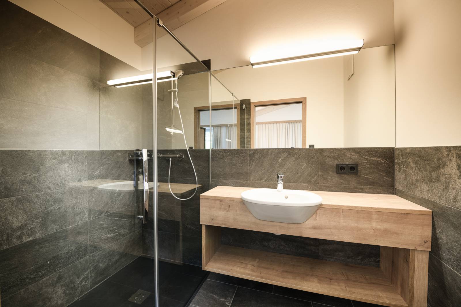 Wir eröffnen unsere MOAR GUT TEAM LODGE! Symbolfoto