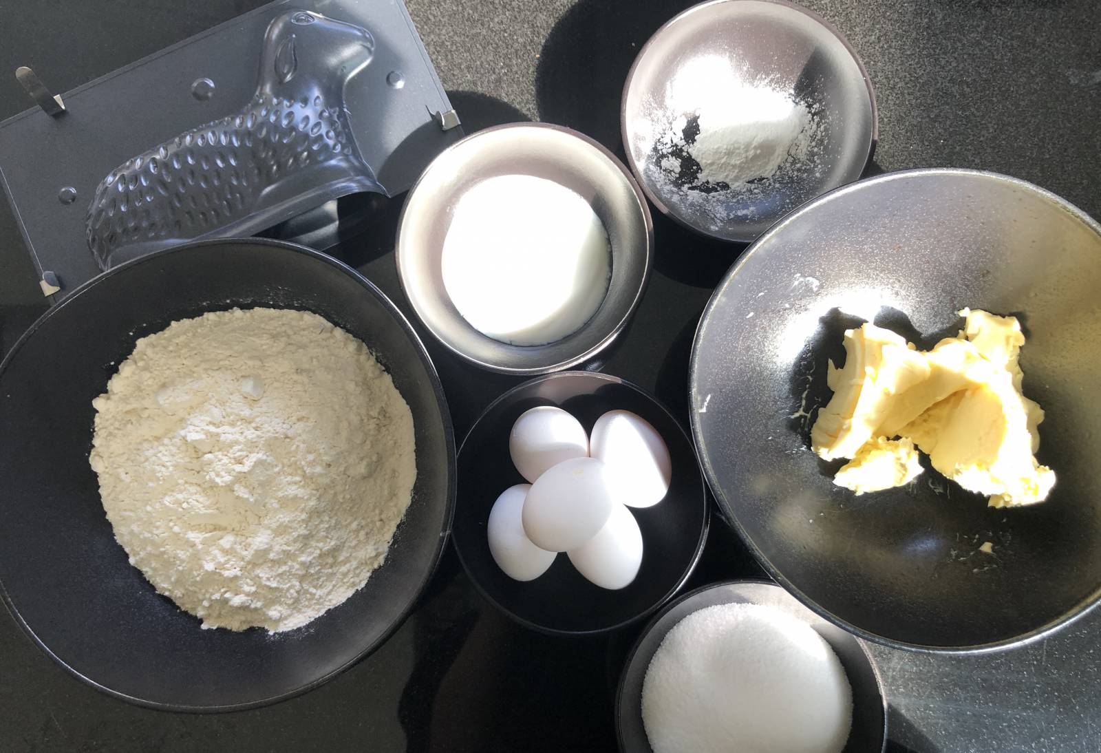 Backen mit Kindern: OSTERLAMM Symbolfoto