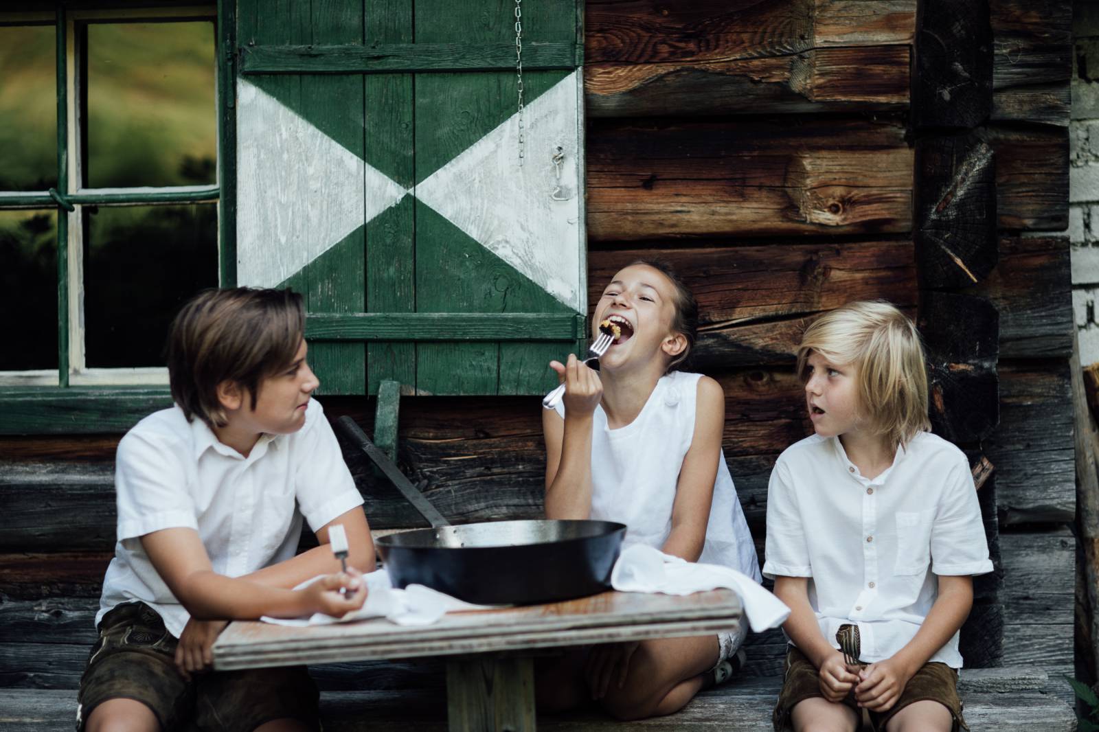 Original Österreichischer Kaiserschmarren mit Zwetschkenröster Symbolfoto