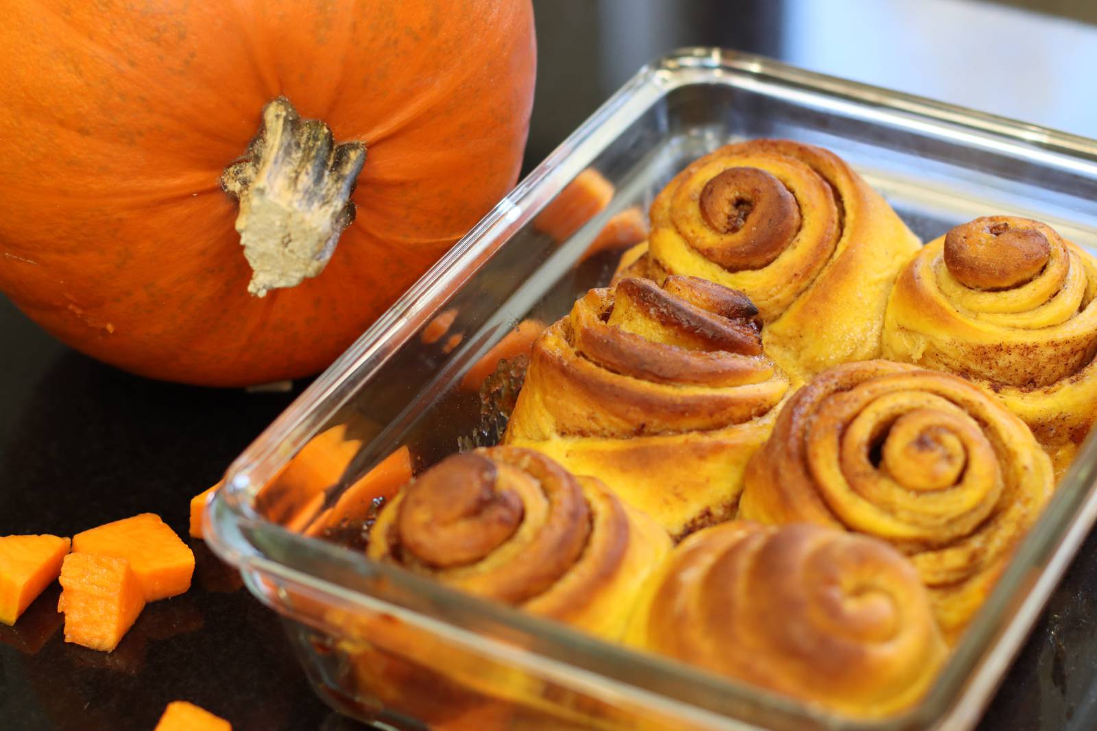 Vegane Kürbis-Zimtschnecken Symbolfoto