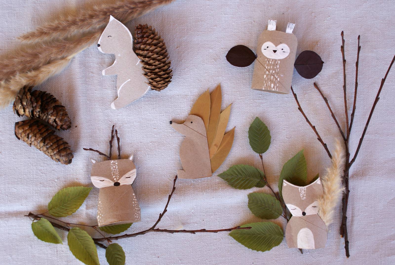 MOAR TUTORIAL: Forest animals from paper rolls symbolic picture
