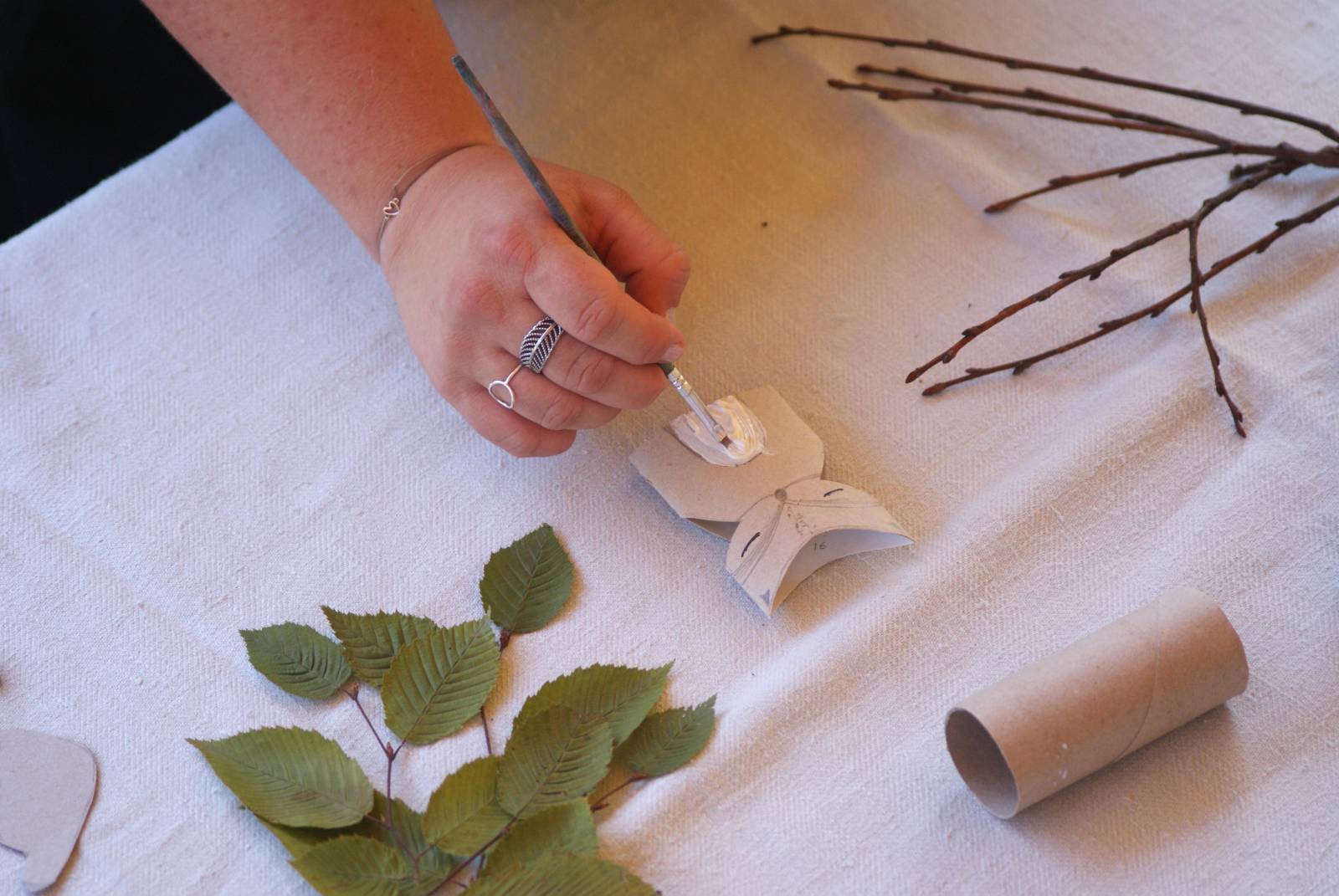 MOAR TUTORIAL: Forest animals from paper rolls symbolic picture