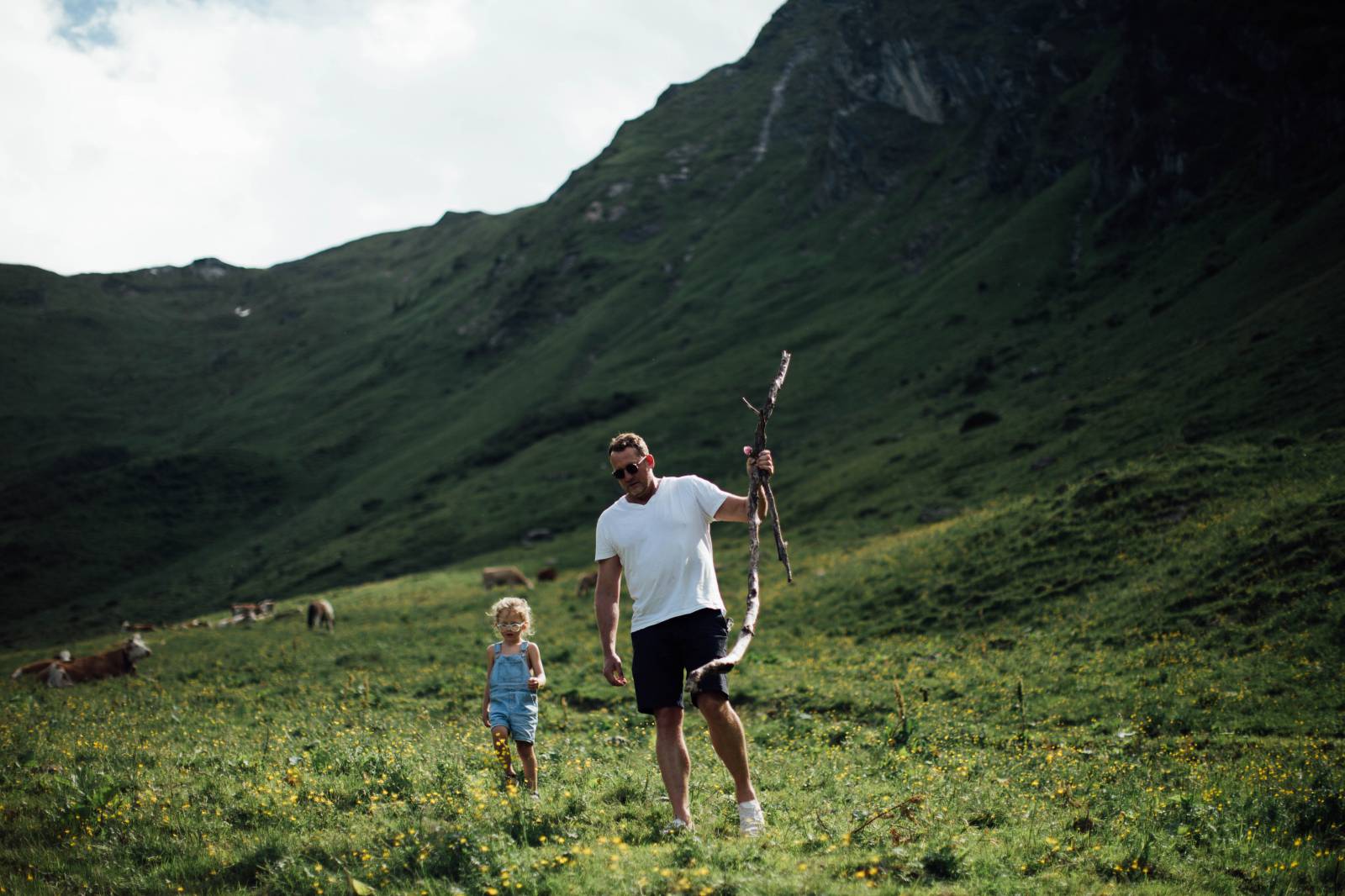 MOAR Alm - where the stars are close enough to touch symbolic picture