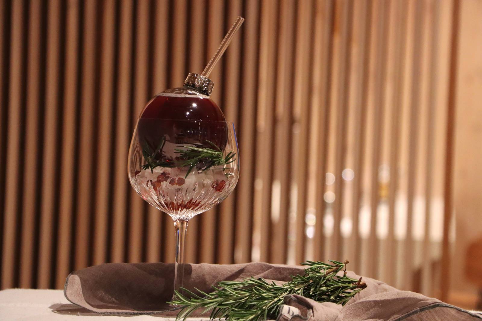 merry berry martini symbolic picture