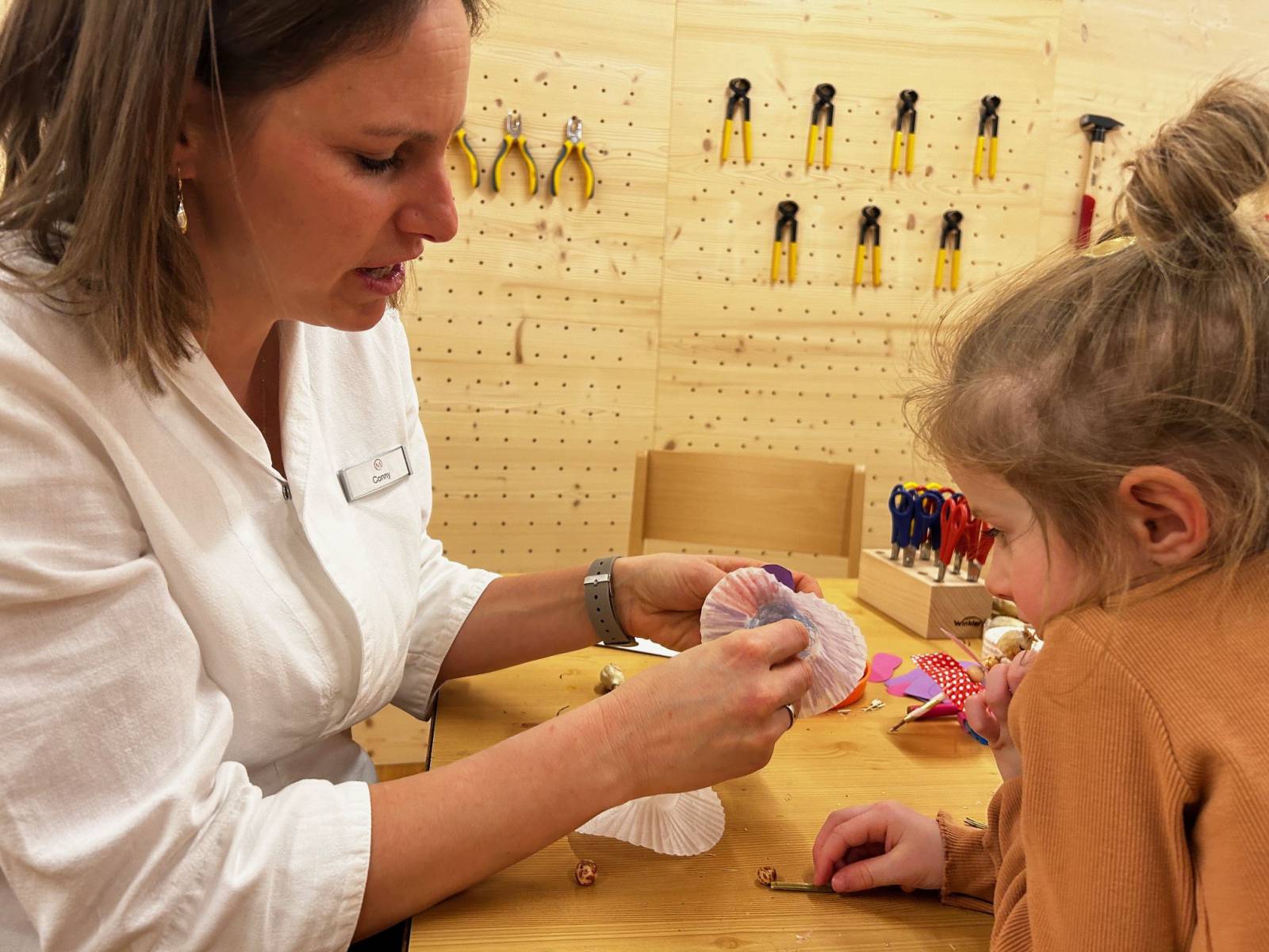 Zauberhafte Feen aus Mohnkapseln Symbolfoto