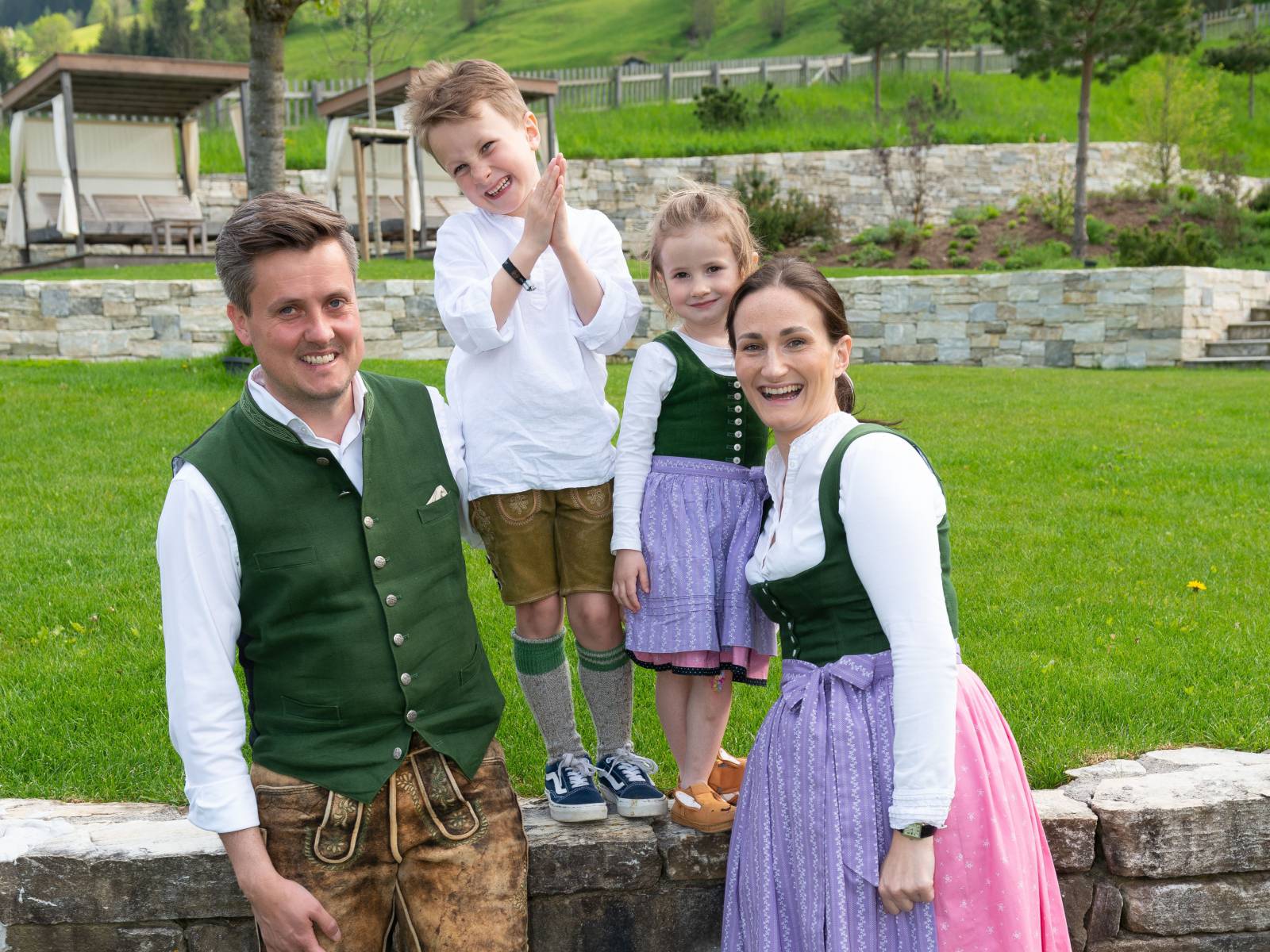 Four generations - a project of the heart symbolic picture