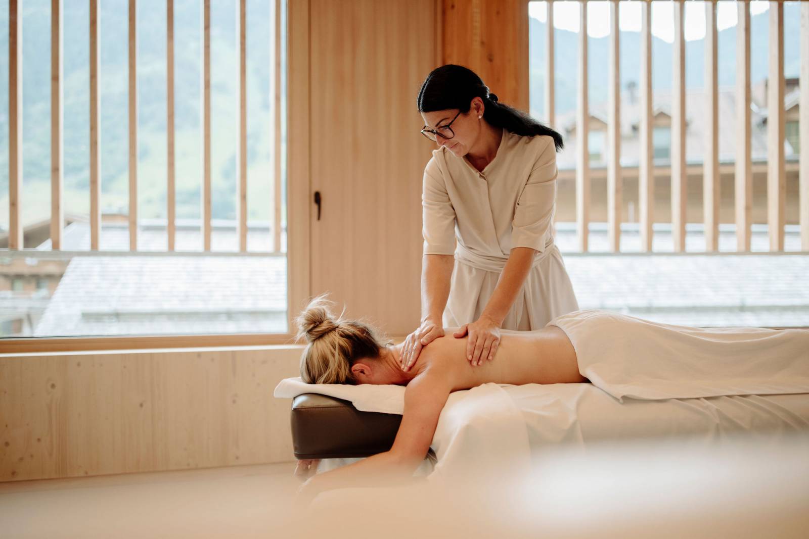 MOAR Massage im Natur Spa Symbolfoto