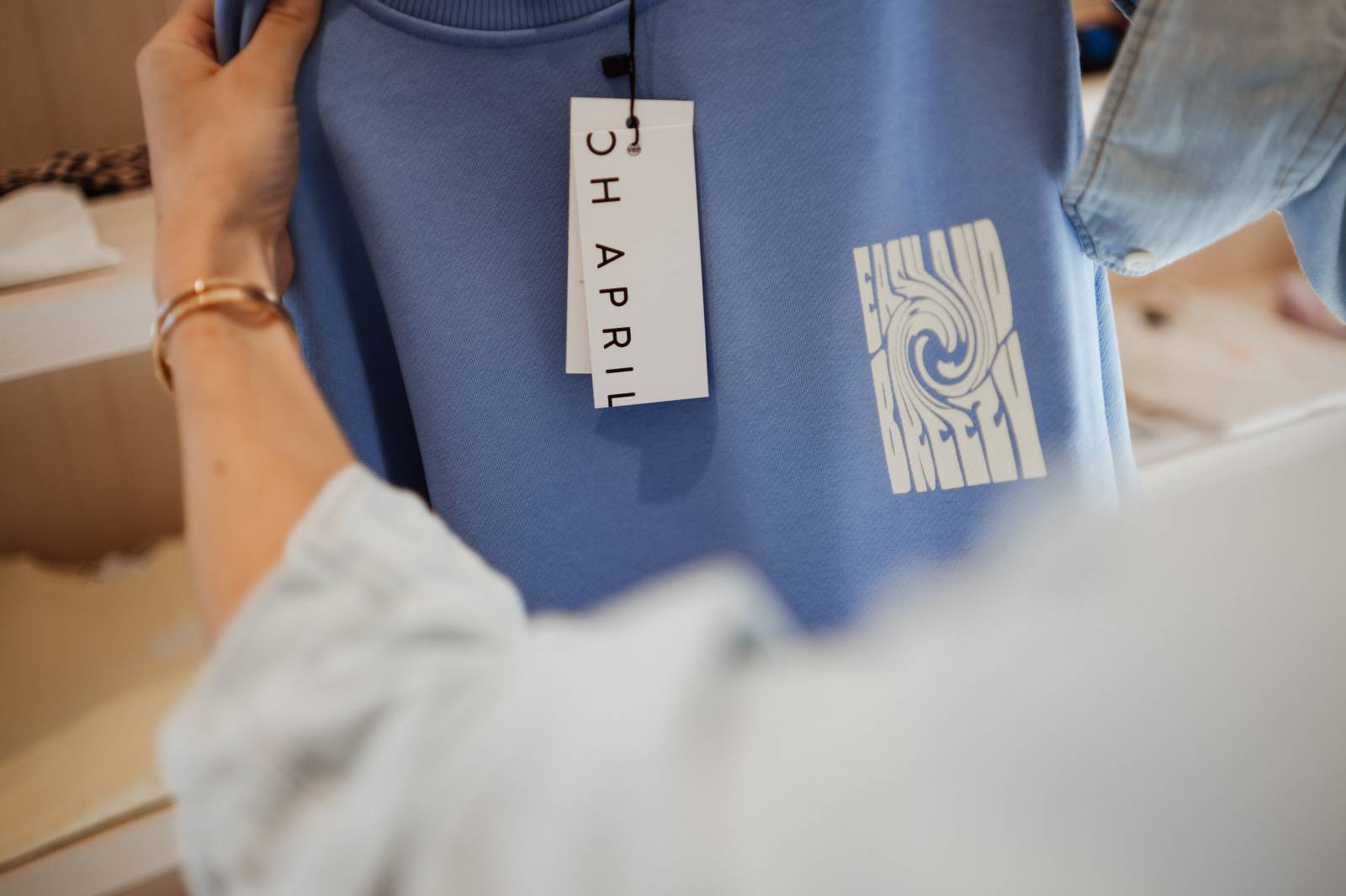 Oh April in the concept store symbolic picture