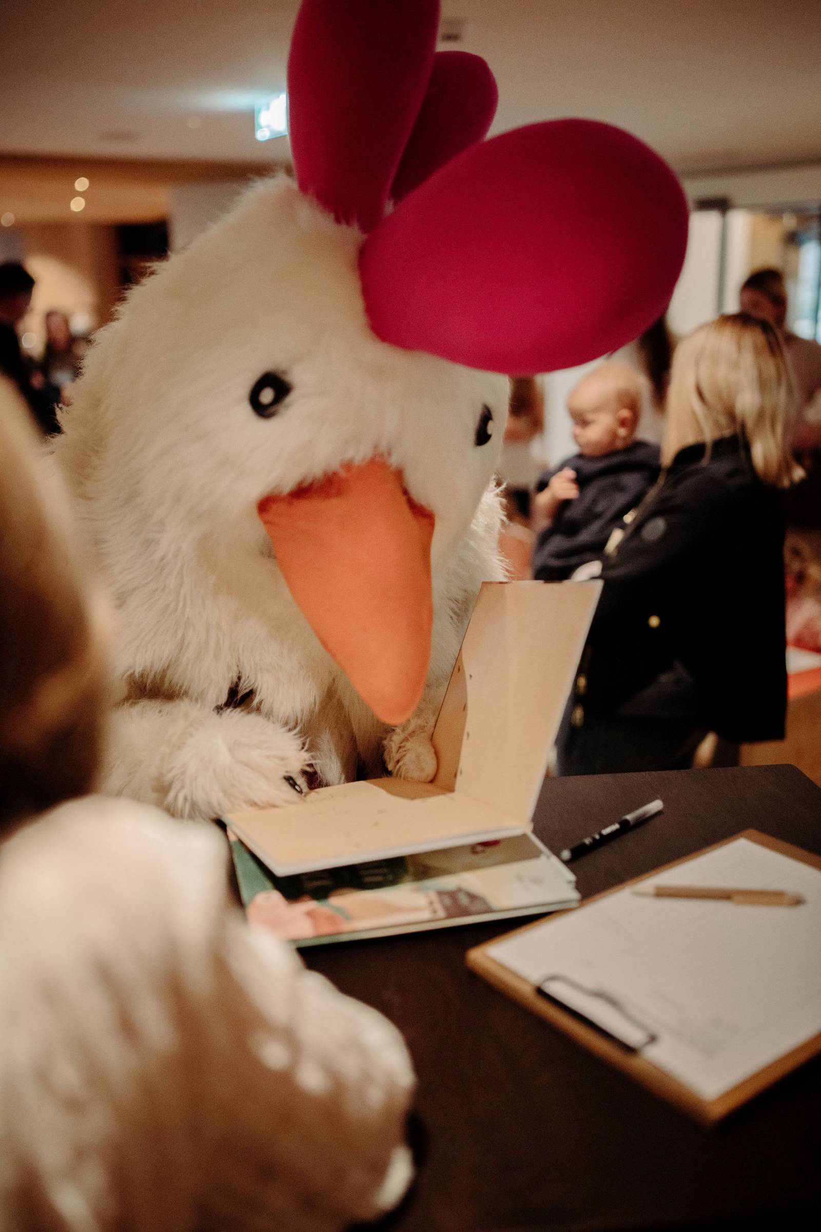 Children's book “Gusti findet das Glück” symbolic picture