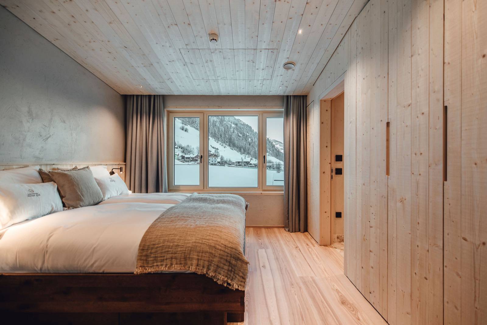 Nature suites symbolic picture