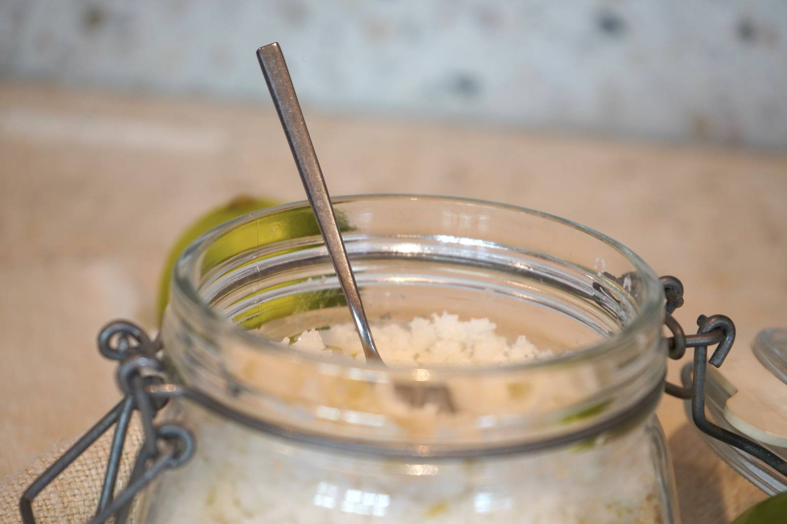 coconut-lime-scrub symbolic picture