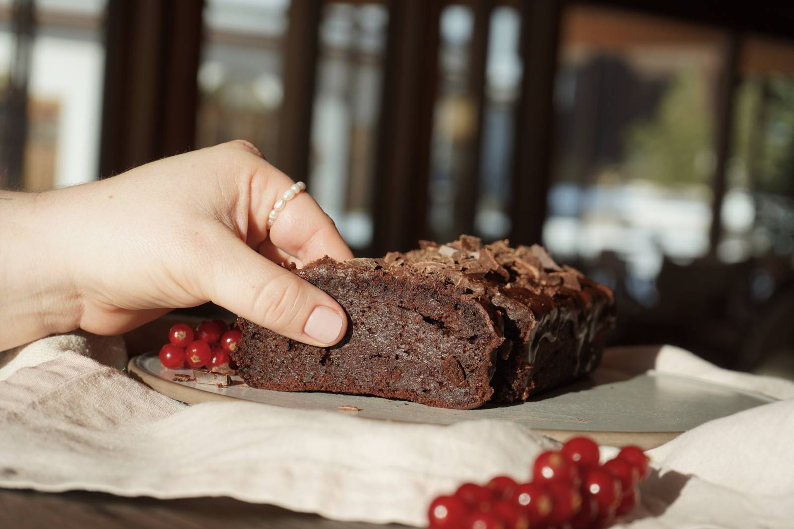 Beet and chocolate cake symbolic picture