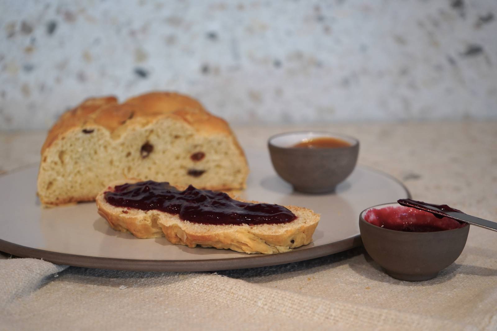 Vegan Easter plait symbolic picture