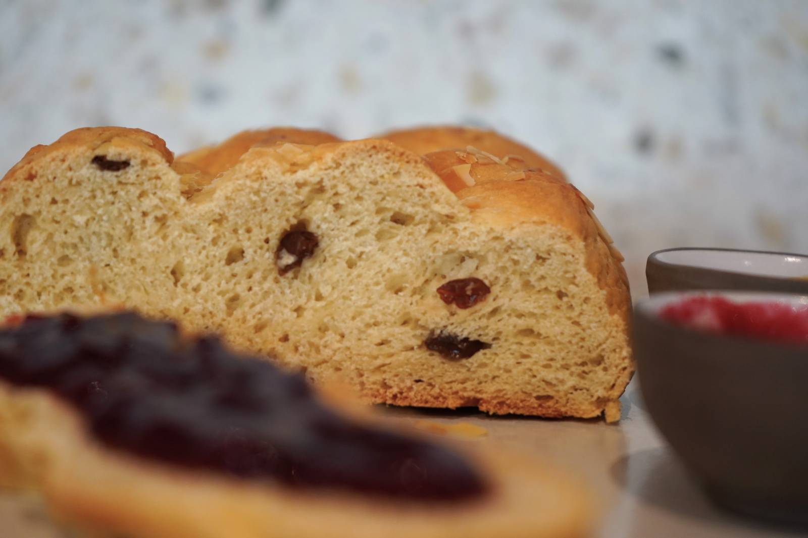 Vegan Easter plait symbolic picture