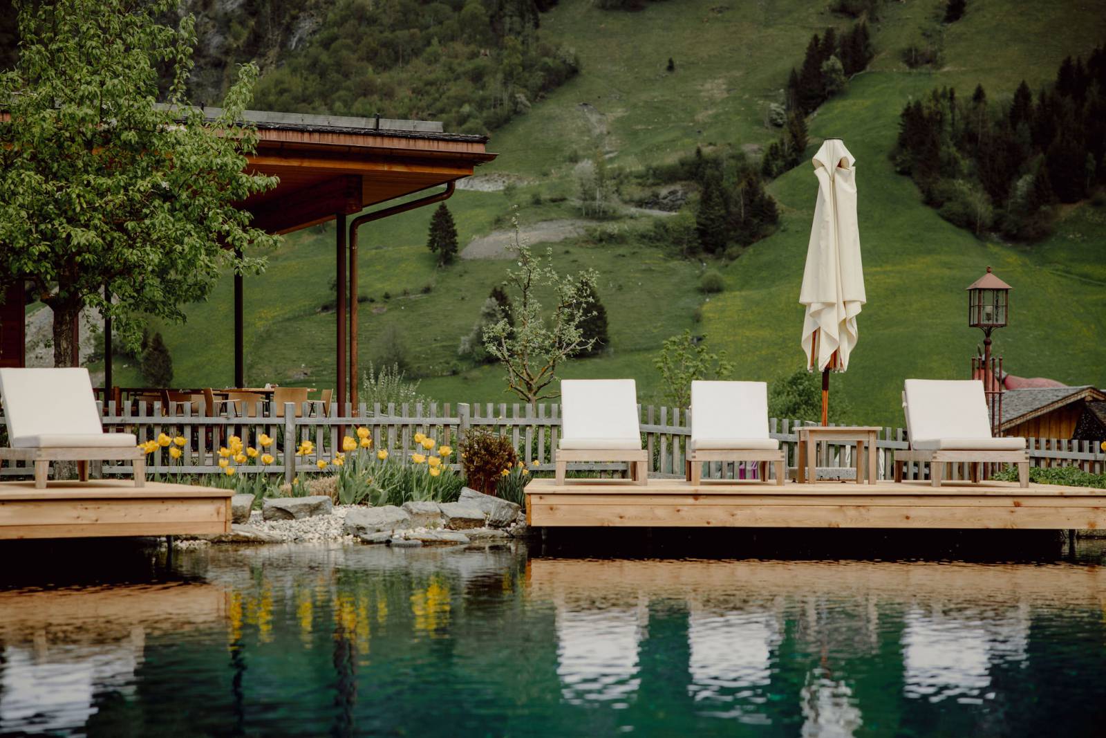 Spring awakening at the Moar Gut symbolic picture