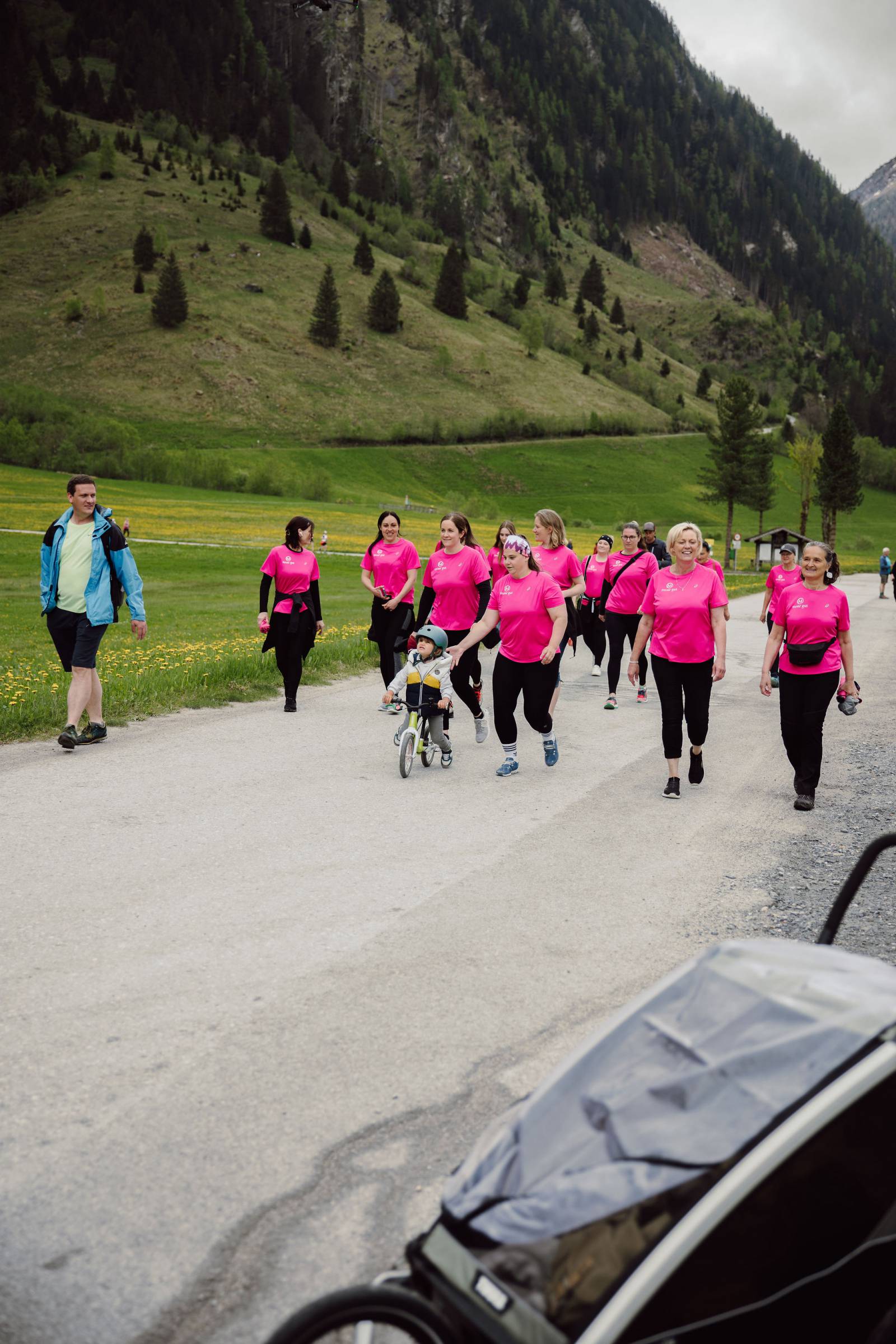 MOAR GUT x WINGS FOR LIFE symbolic picture