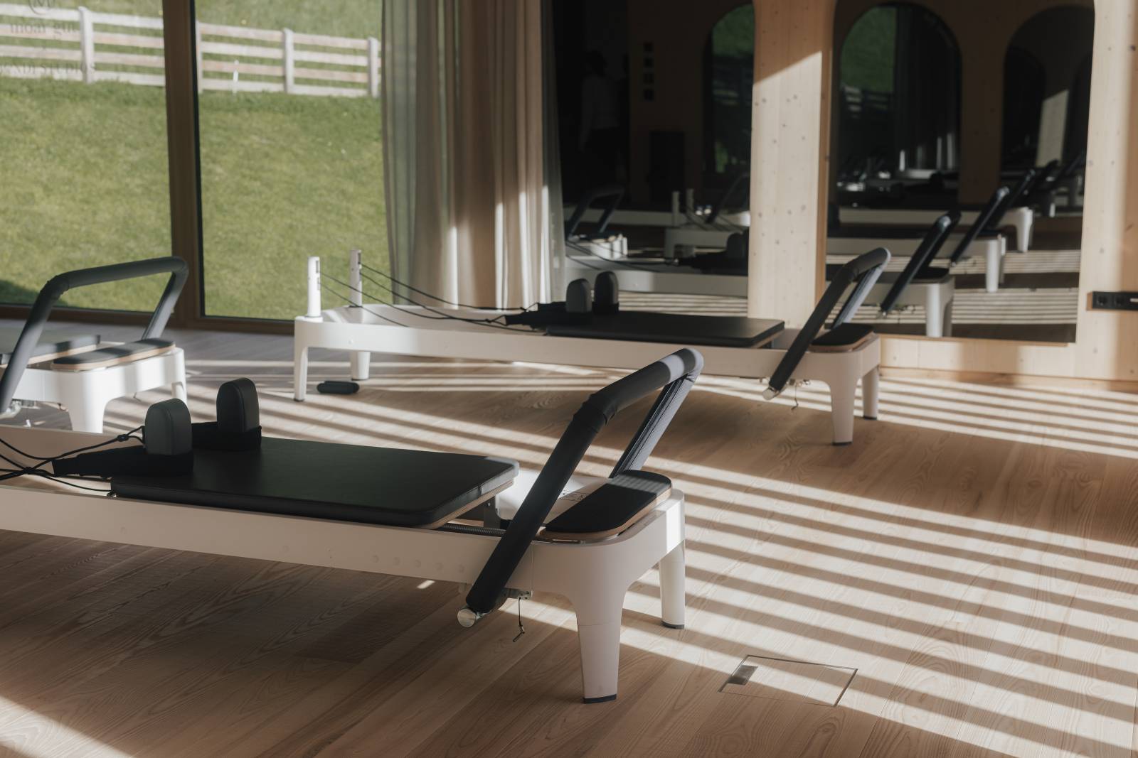 Reformer Pilates Retreat in the fall symbolic picture