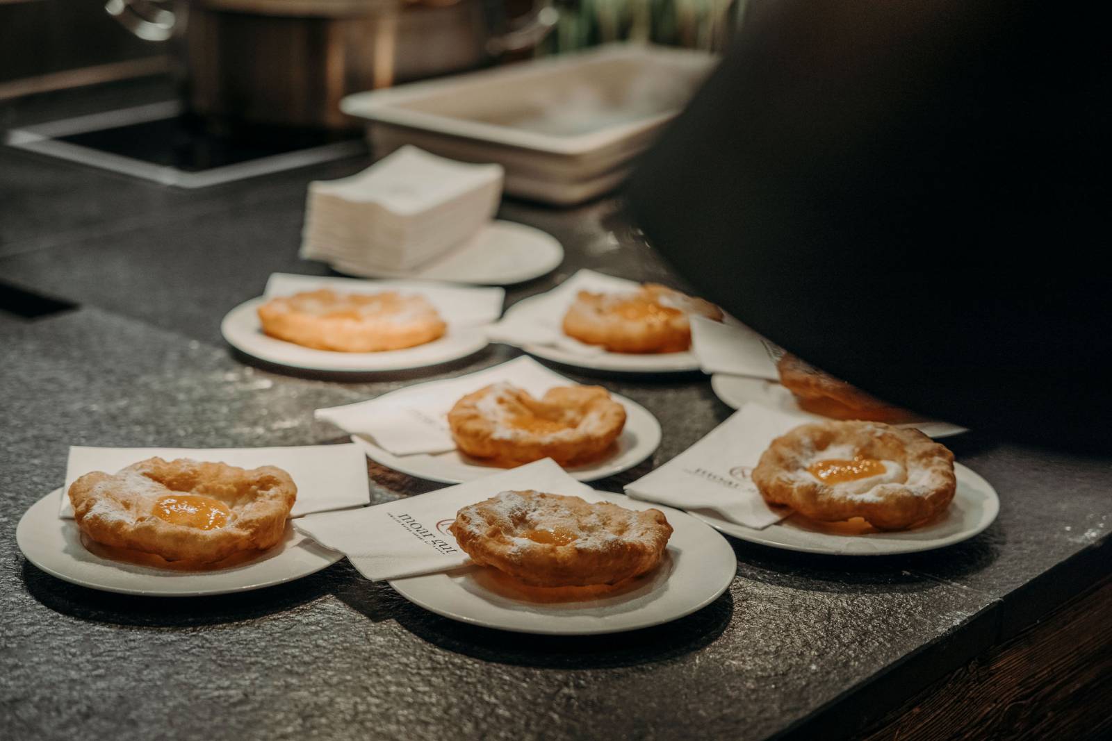 Recipe FARMER’S DONUTS (Bauernkrapfen) symbolic picture