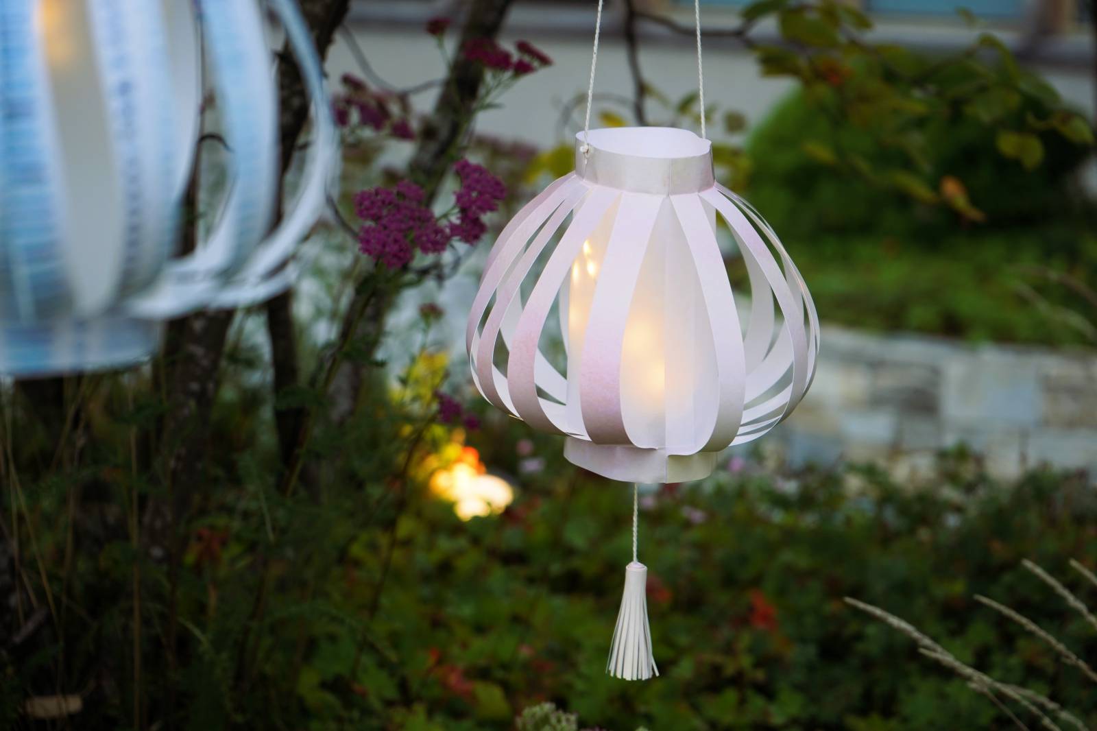 DIY lanterns  symbolic picture