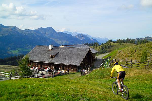 Fahrradurlaub  – mit der Familie durch das Großarltal radeln Symbolfoto