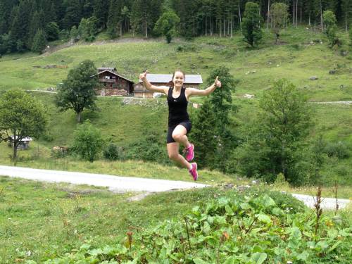 Lehrling Amely vor der Paulhütte in Großarl