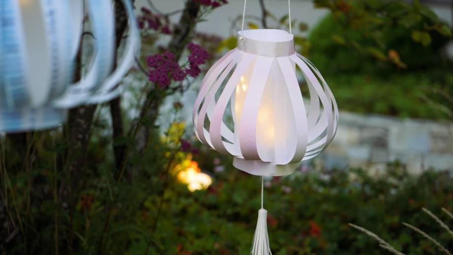 DIY Lampions aus Papier Symbolfoto