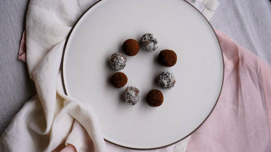 vegane Lebkuchen Energy Balls Symbolfoto