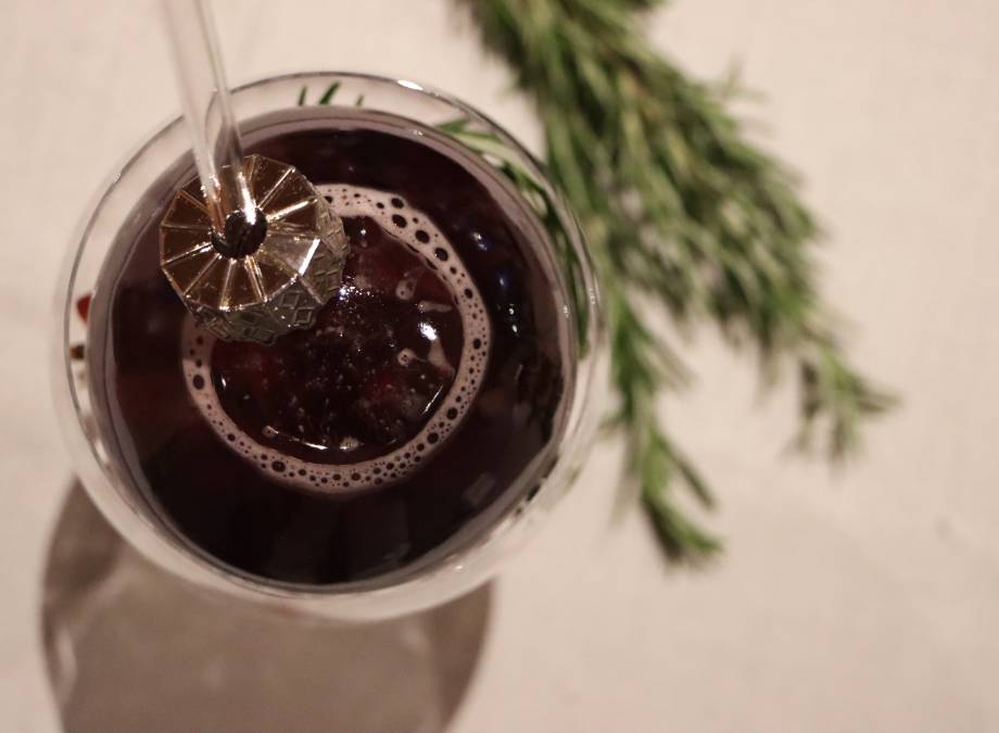 merry berry martini symbolic picture