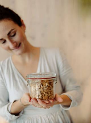 Rezept WEIHNACHTS GRANOLA  Symbolfoto