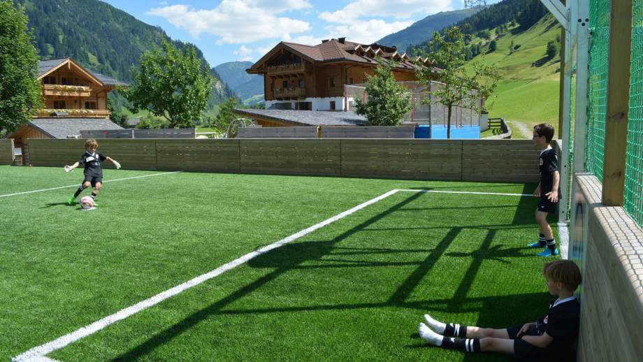 Das Fußballcamp im Moar Gut - eine Mama berichtet Symbolfoto