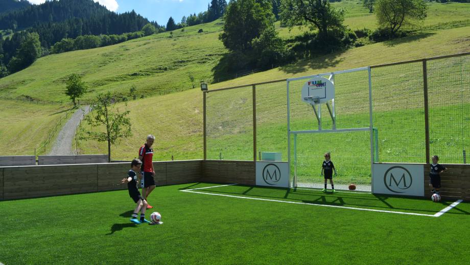 Mit dem Fußball Feriencamp zum Dribbelkönig Symbolfoto