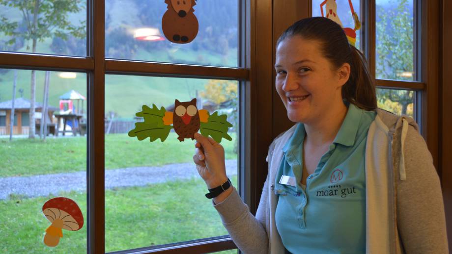 Basteln mit Conny: Fensterbild Eule Symbolfoto