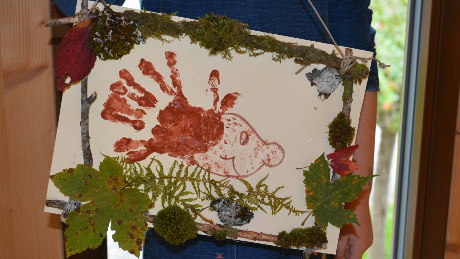 Herbstbasteln mit Kindern Symbolfoto