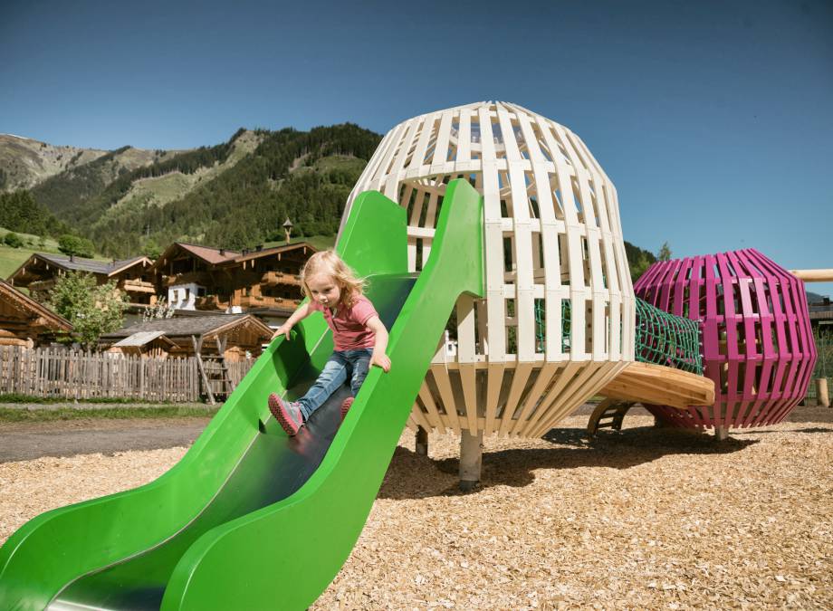 Unser  Naturspielplatz ist eröffnet! Symbolfoto