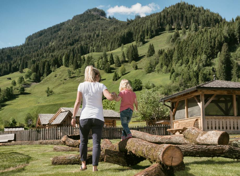 Unser  Naturspielplatz ist eröffnet! Symbolfoto