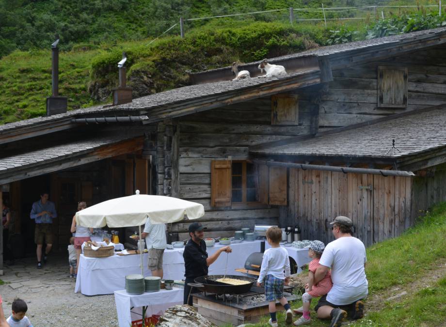 Familienwanderung zur Moar Gut Alm Symbolfoto