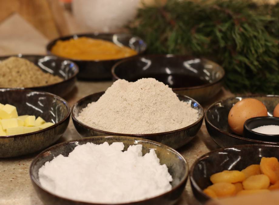 Weihnachtsbäckerei ohne Industriezucker Symbolfoto