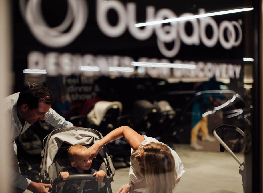 MOAR BABY - LESS BAGGAGE! Symbolfoto